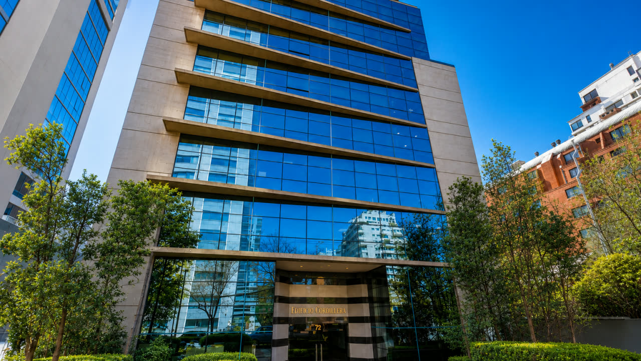 Oficina En Edificio Cordillera en El Golf, Las Condes, piso 11